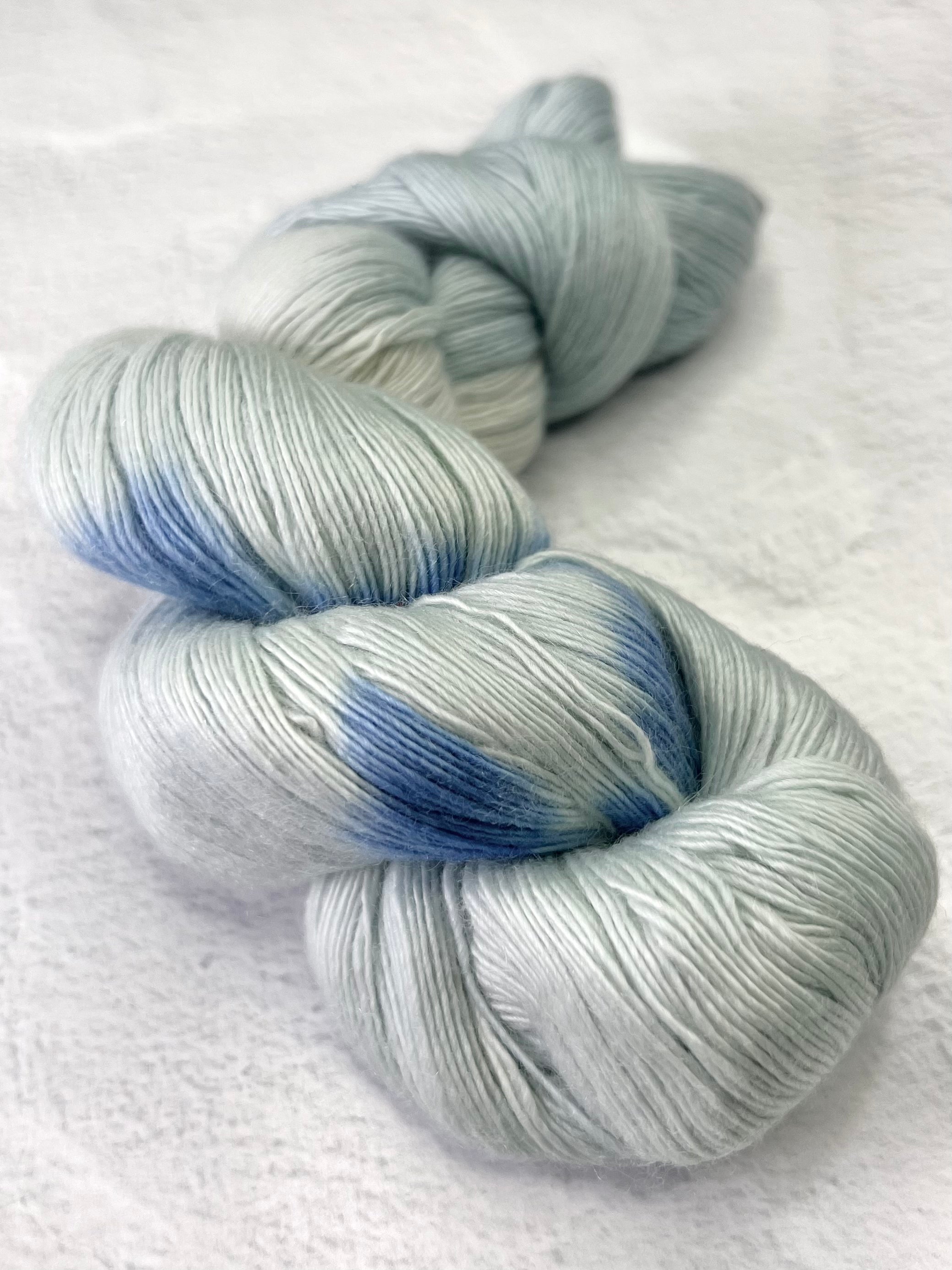 Artyarns Cashmere 5 yarn in F Series Hudson Valley and 500 Series Painters colors, showing soft, luxurious cashmere fiber.