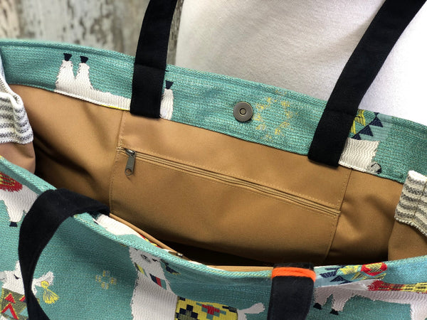 Atenti | Mamallama Maxi Tote