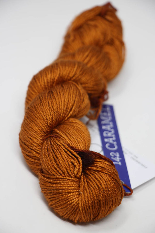 Mora Silk Fingering
