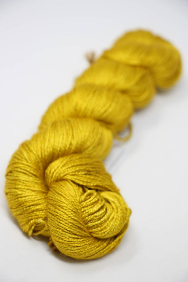 Mora Silk Fingering