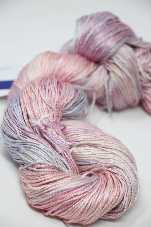 Mora Silk Fingering
