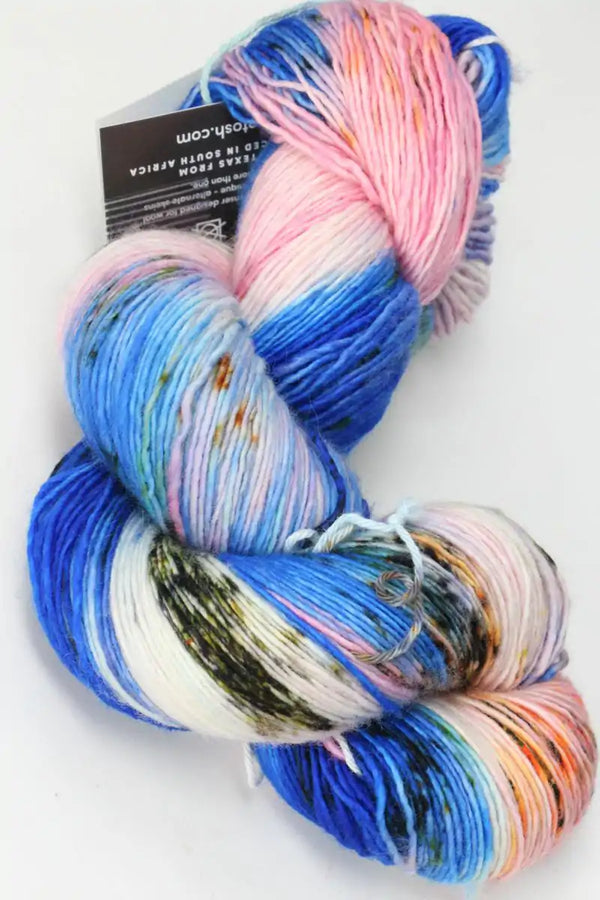 Tosh Merino Light - Multicolor and speckled yarns