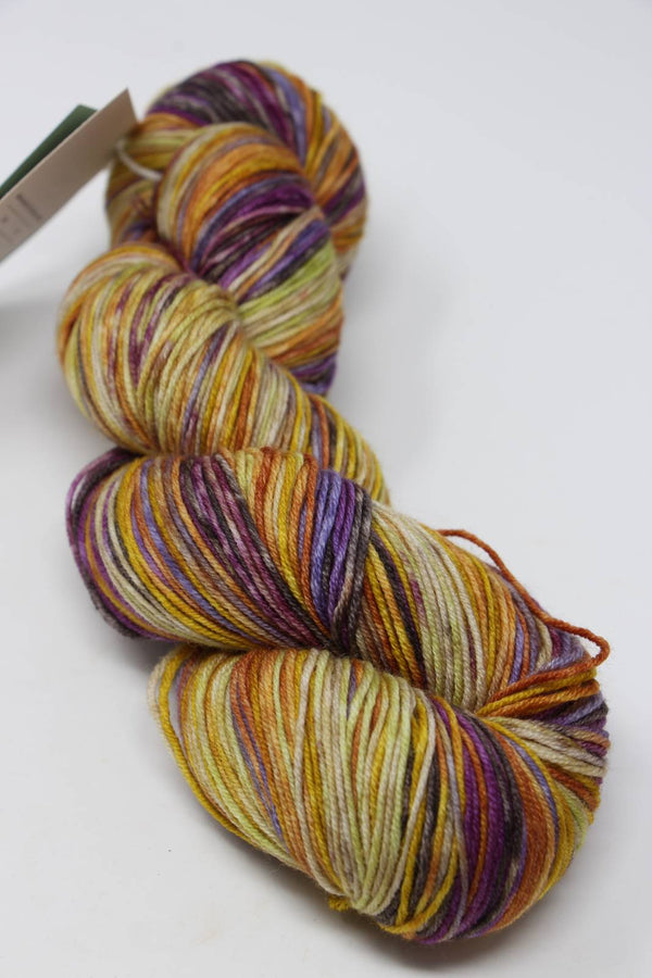Urth Yarns - Uneek Fingering Yarn