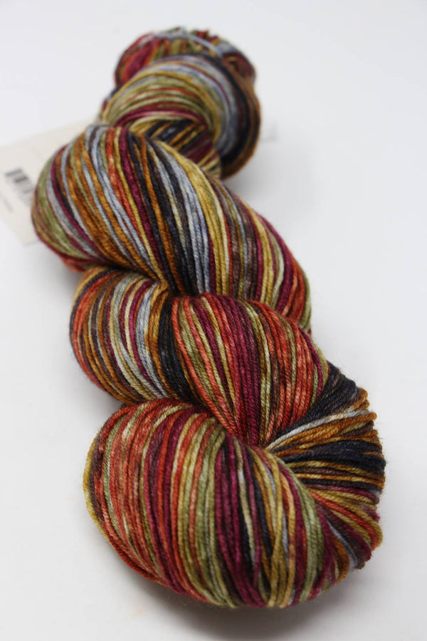 Urth Yarns - Uneek Fingering Yarn