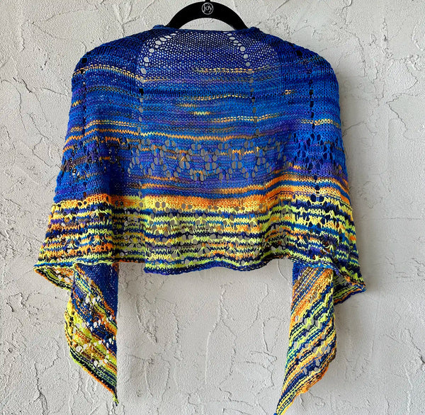 Artyarns | Inspiration Club July 2023 | Summer Sunset Shawl Kit