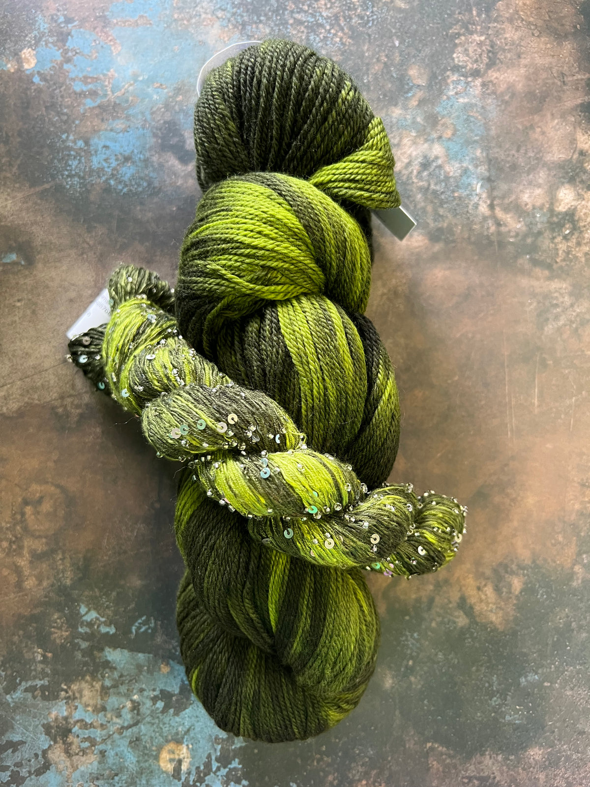 Artyarns - Kit - Beautiful Triangle Ombre Shawl Kit