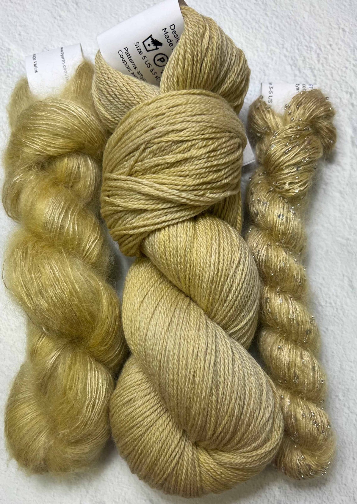Artyarns - Pope Vergara - Moulin Rouge Sweater Kit - MAIZE (310)