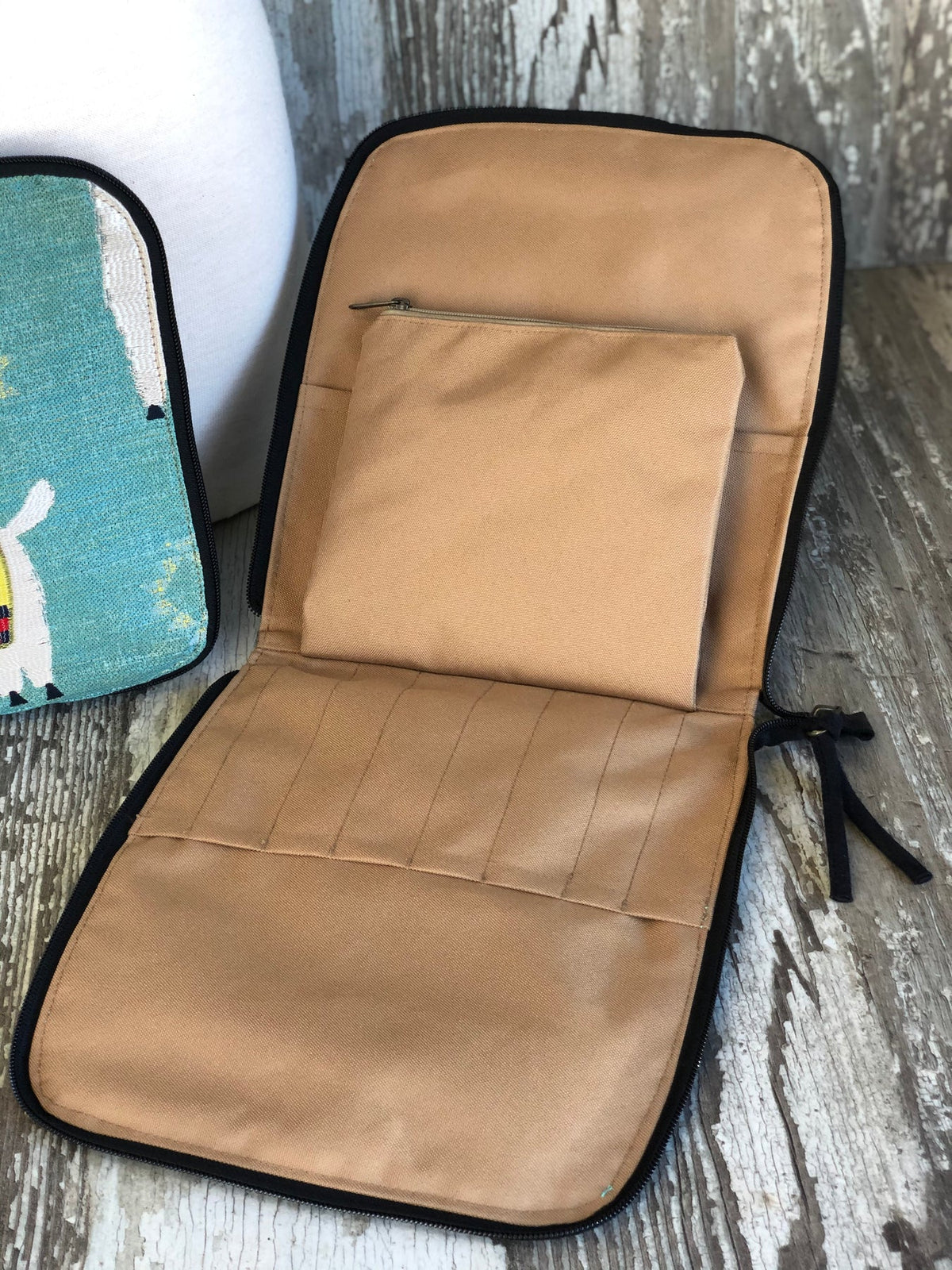 Atenti | Mamallama Combo Cases