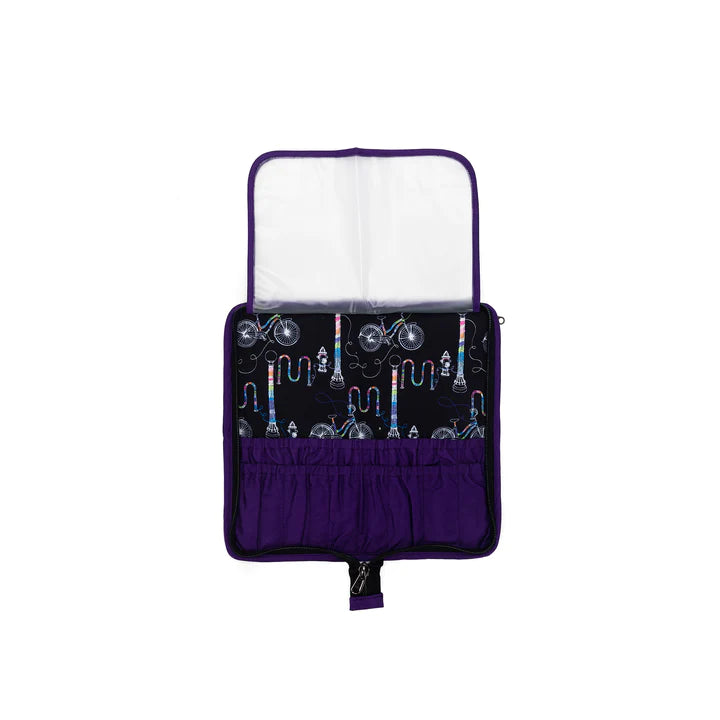 Della Q + Chicken Boots | DPN/Crochet Hook Case (DQ2023)