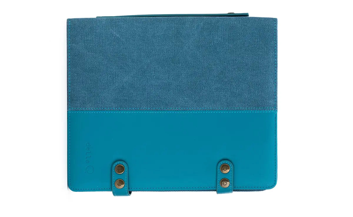 Della Q | Makers Collection | Hook & Needle Notebook