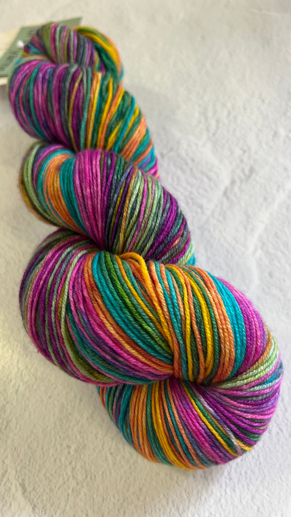 Urth Yarns | Uneek Fingering Yarn