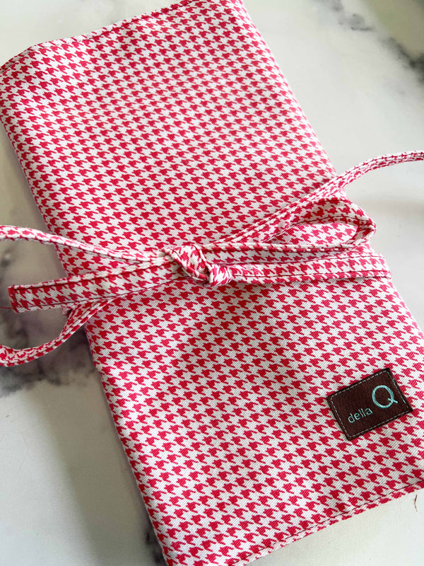 Della Q - Circular and DPN Case (1136)