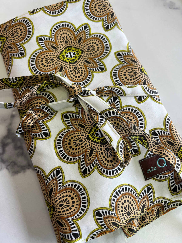 Della Q - Circular and DPN Case (1136)