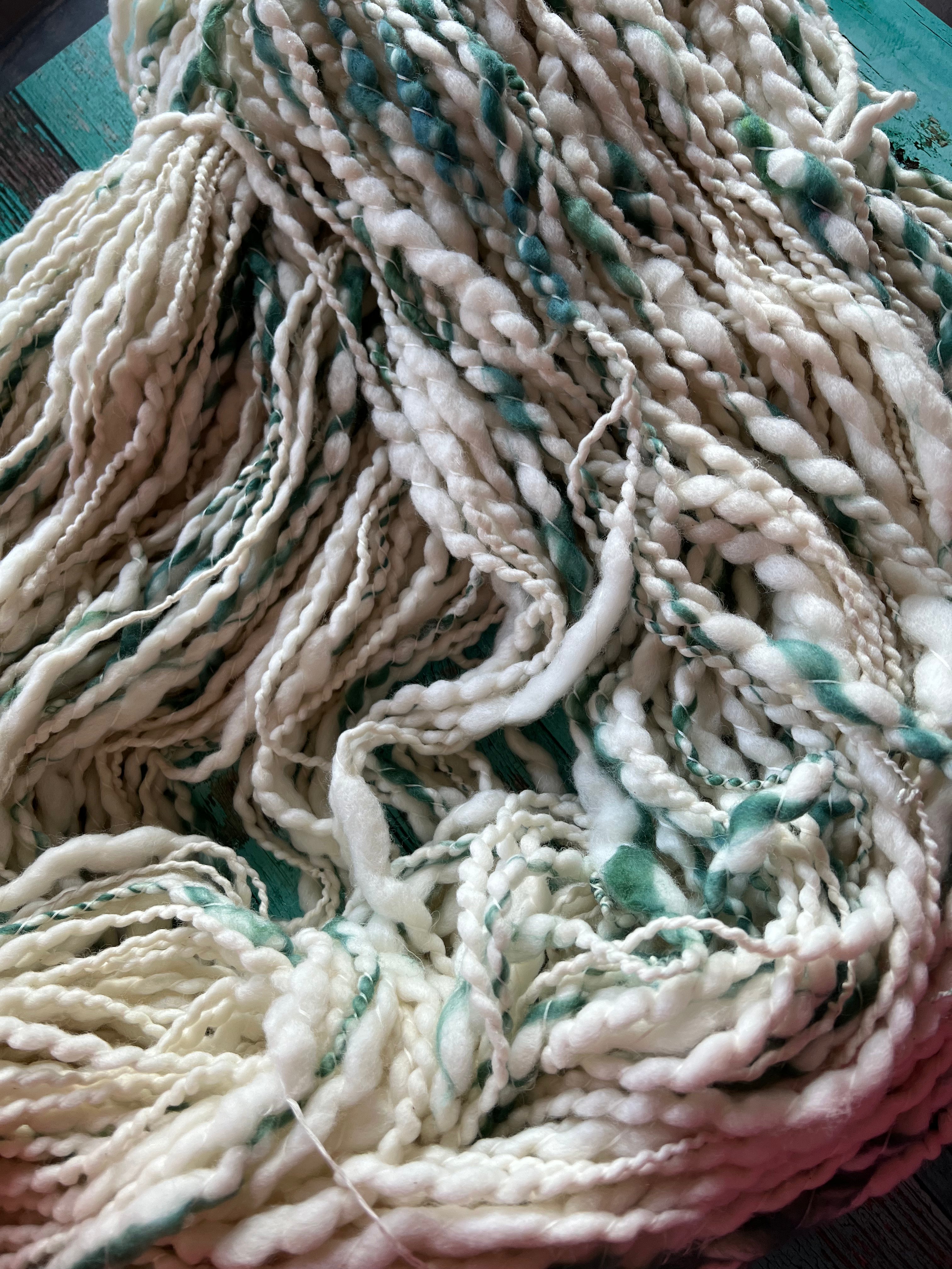 Kinua Yarns - The Flamé Handspun BIG - Organic Wool