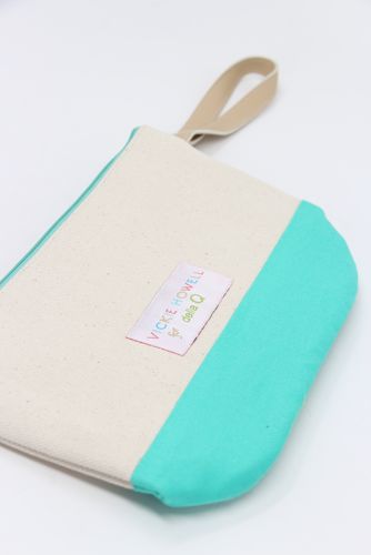 Vickie Howell For Della Q Tote + Zip Pouch