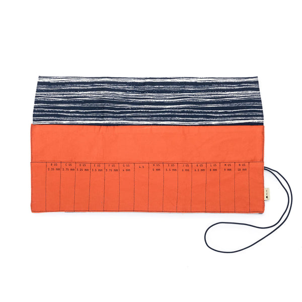 Della Q - Crochet Roll Case (168)