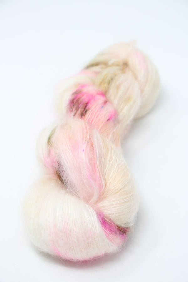 Hedgehog Fibres - Kidsilk lace