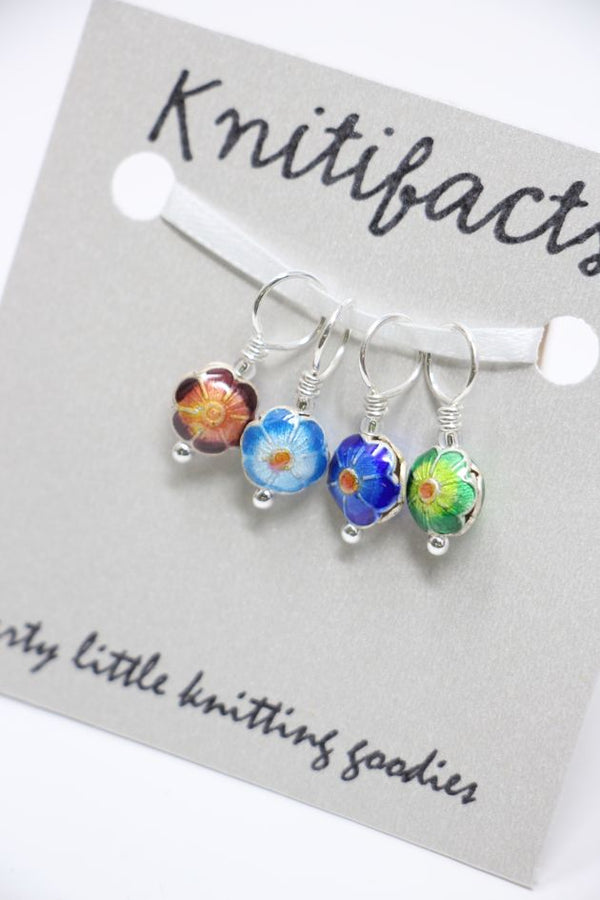 Knitifacts Stitch Markers- Med (to Size US9/5.50mm)