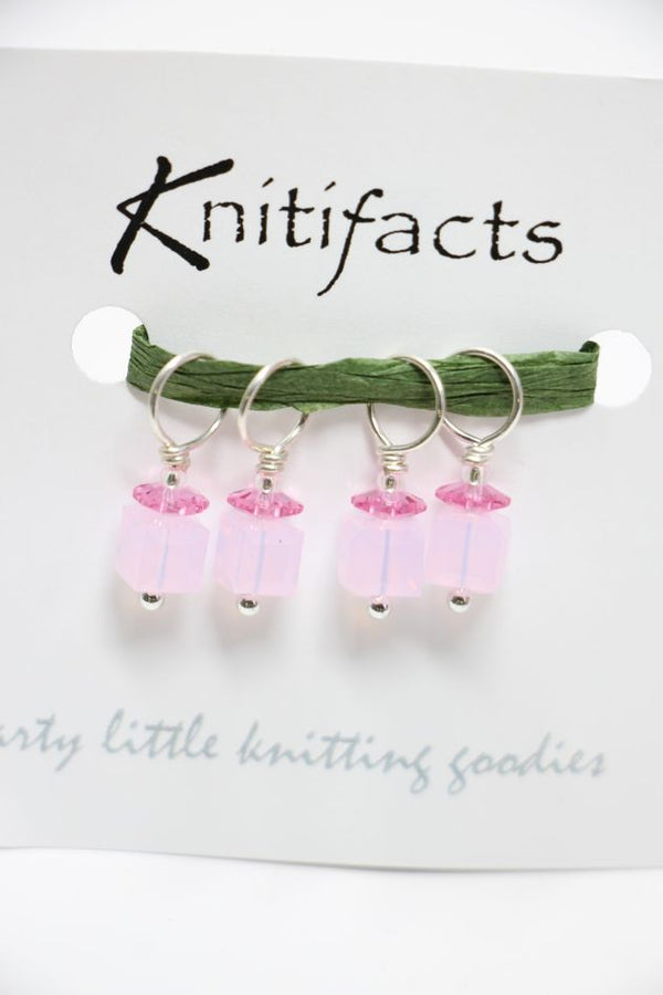 Knitifacts Stitch Markers- Med (to Size US9/5.50mm)