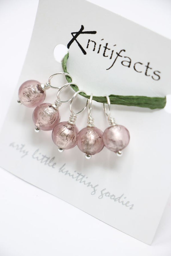 Knitifacts Stitch Markers- Med (to Size US9/5.50mm)