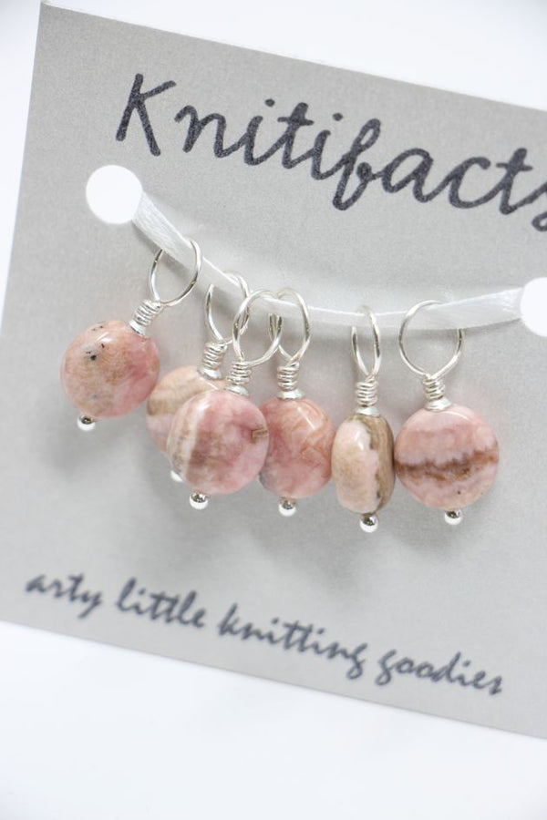 Knitifacts Stitch Markers- Med (to Size US9/5.50mm)