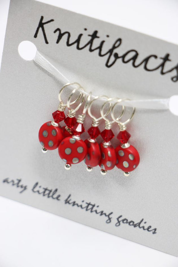 Knitifacts Stitch Markers- Med (to Size US9/5.50mm)