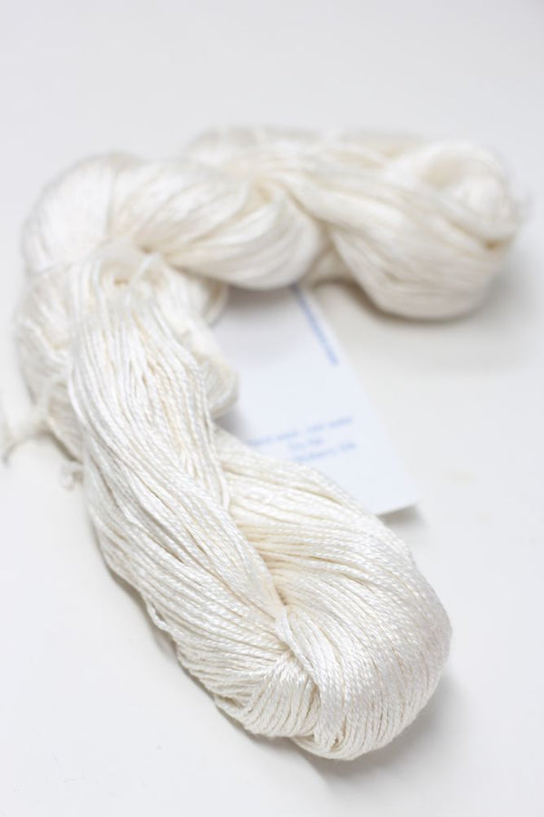 Mora Silk Fingering