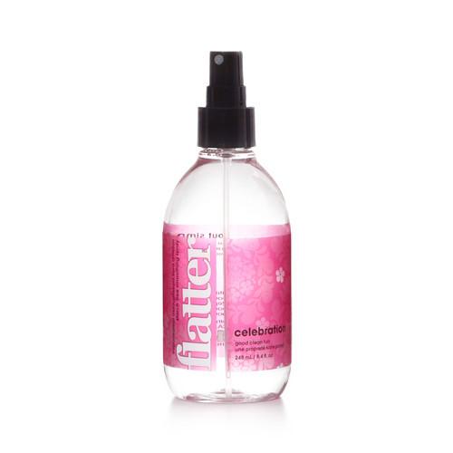 Flatter - Smoothing Spray by SOAK