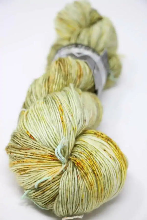 Tosh Merino Light - Multicolor and speckled yarns