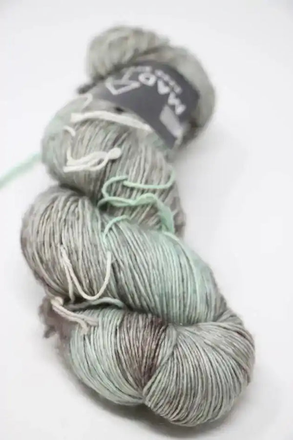 Tosh Merino Light - Multicolor and speckled yarns