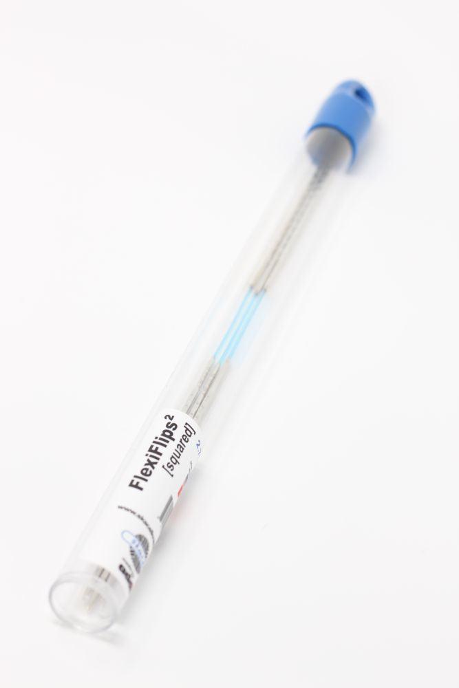 Addi Turbo Needles Flexiflips Squared 12-inch / 30cm knitting needles in US size 0 (2.00mm) with interchangeable tips.