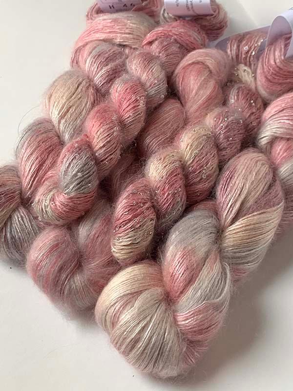 Artyarns - Kit - Solace Shawl - fabyarns