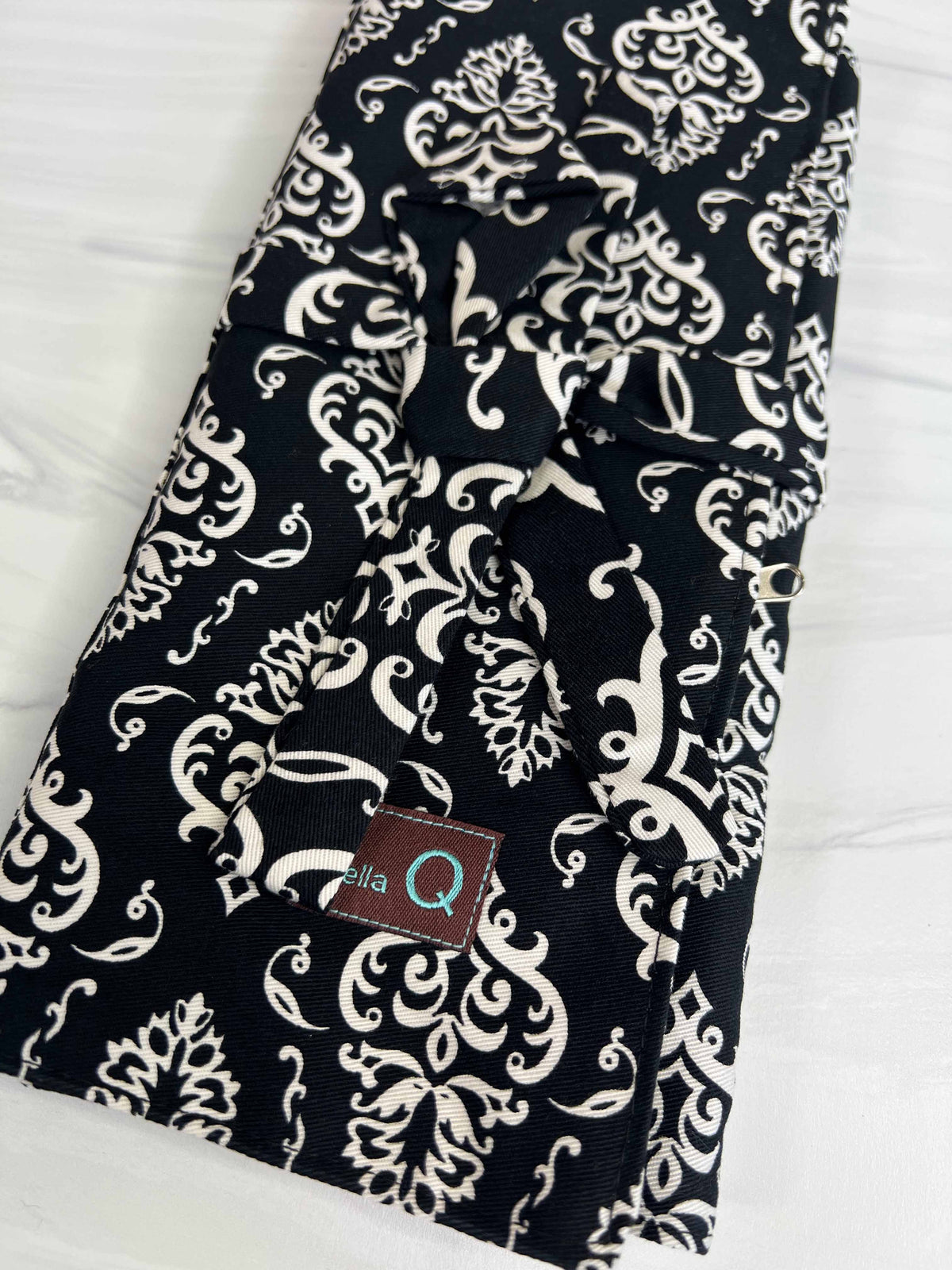 Della Q | Tri Fold Circular Needle Case (1145)