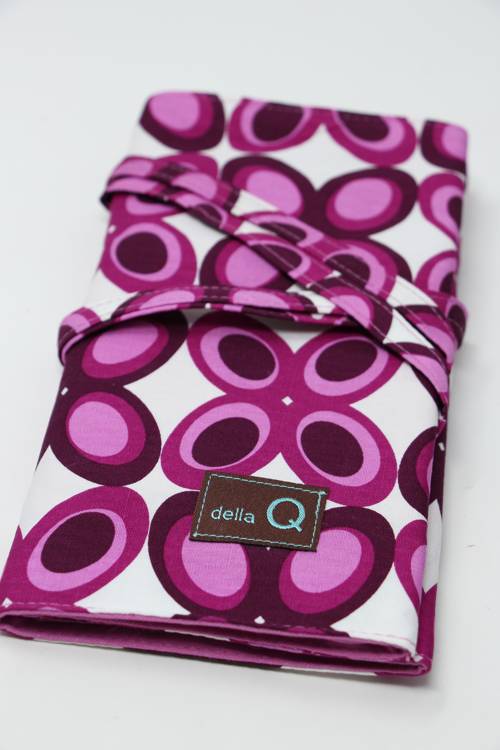Della Q double interchangeable needle case with multiple compartments for sewing needles and tools, in a compact fabric design.