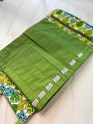 Della Q | Hanging Needle Case