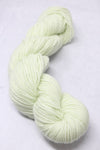 Jade Sapphire Cashmere Zageo 6 Ply Cashmere Yarn in Hintomint color, showcasing soft, high-quality cashmere fibers.