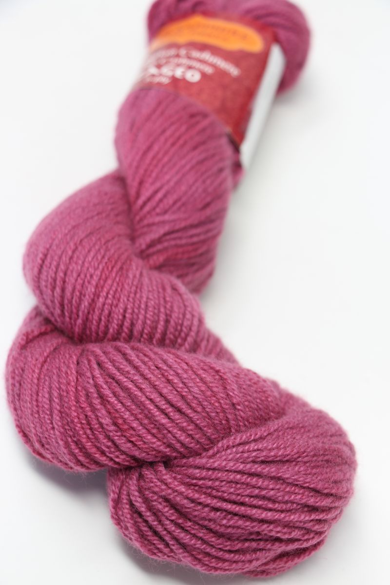 Jade Sapphire Zageo 6 Ply Cashmere Yarn in country pink, soft and luxurious cashmere fiber for knitting or crochet projects