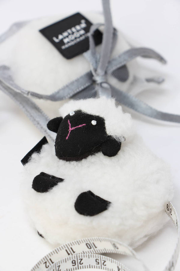 Lantern Moon | Accessories | Tape Measures