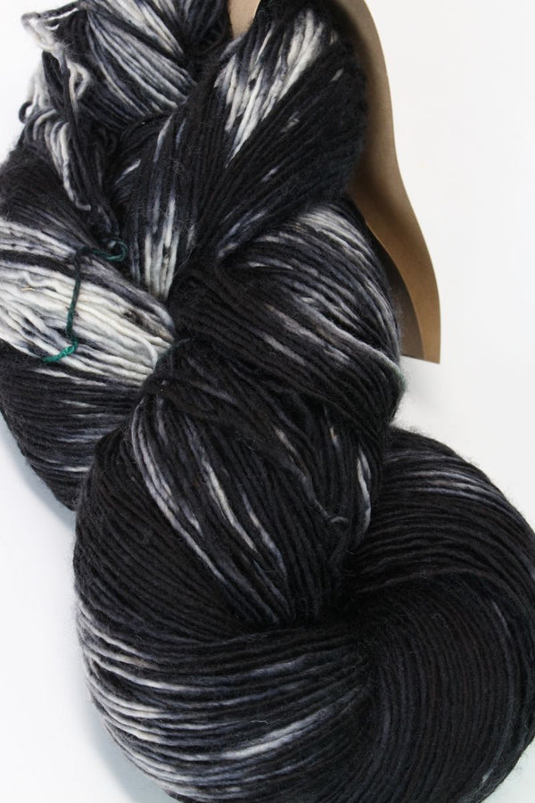 Tosh Merino Light - Multicolor and speckled yarns