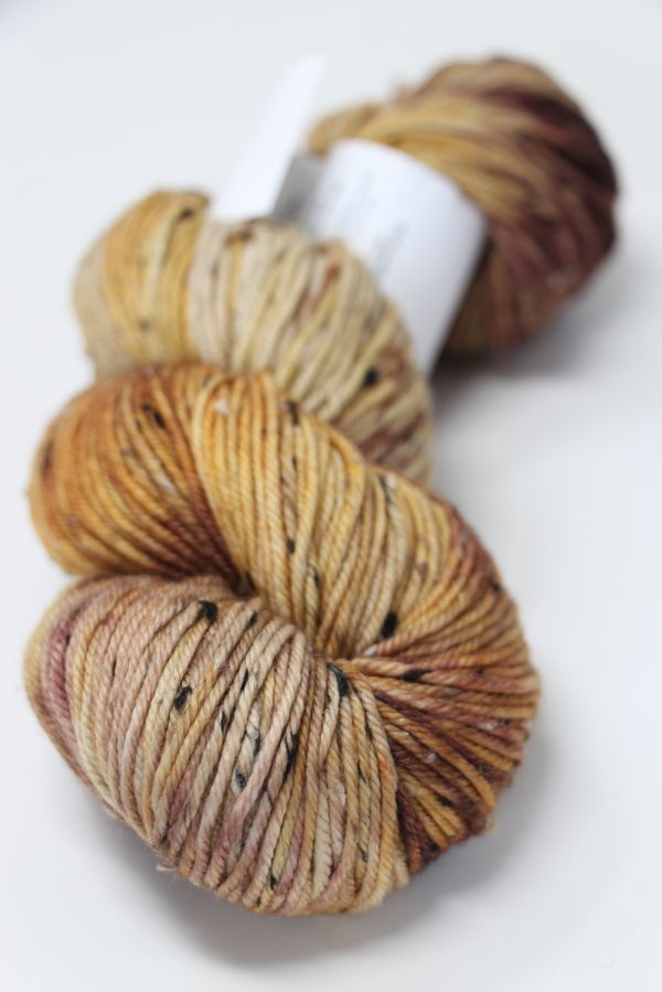 Meadowcroft Dyeworks - Donegal Cottage Tweed - DK