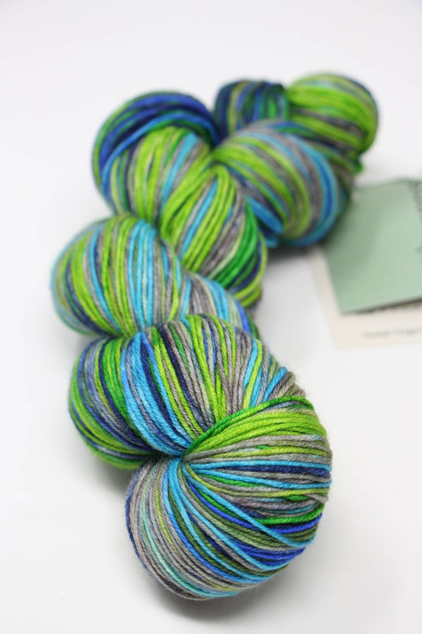 Urth Yarns | Uneek Fingering Yarn