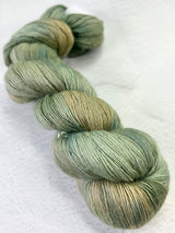 Artyarns Cashmere 5 - 5 Ply worsted cashmere yarn in soft cream color, showcasing the smooth, luxurious fiber texture.
