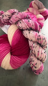 Artyarns - Kit - Beautiful Triangle Ombre Shawl Kit