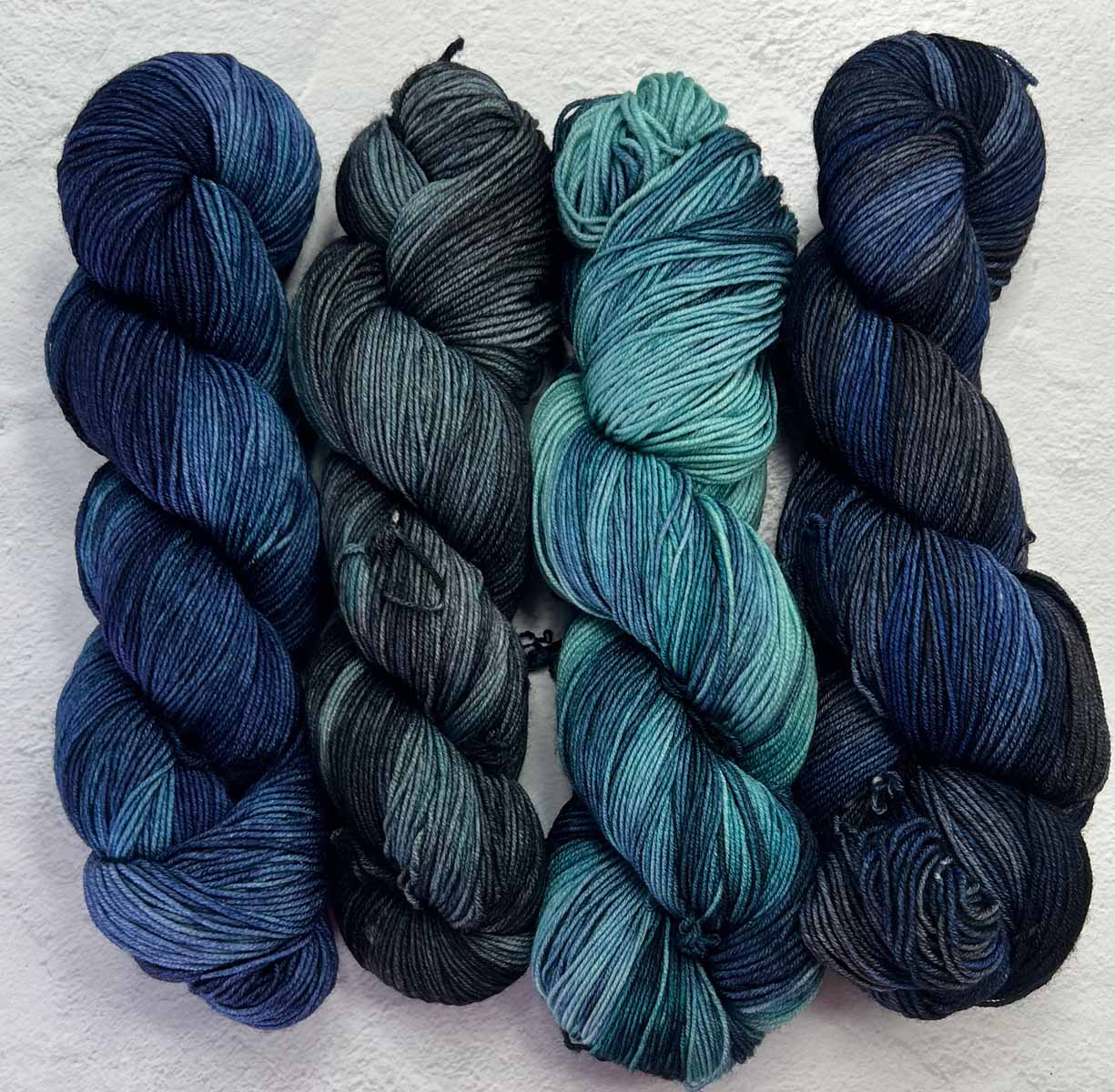 MacKenzie Mitts in Amber Moss Bundle