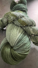 Artyarns - Kit - Beautiful Triangle Ombre Shawl Kit