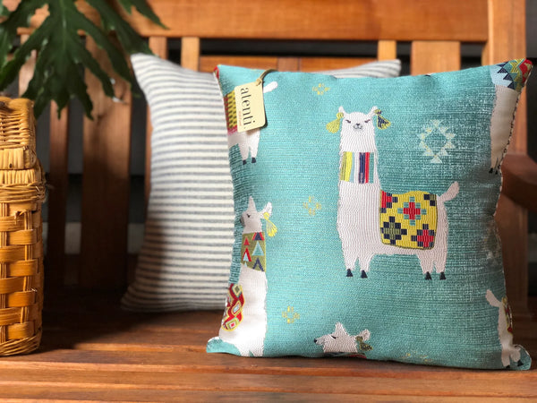 Atenti | Mamallama Pillow