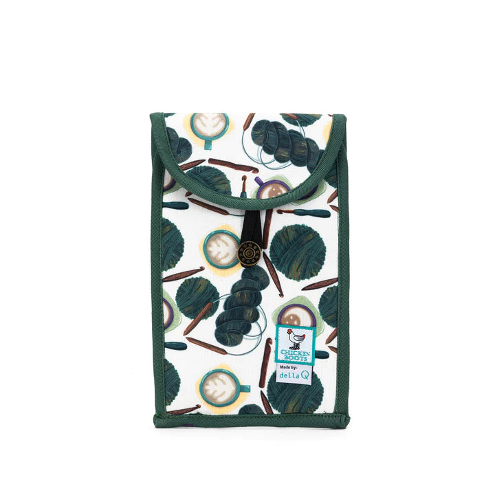 Della Q + Chicken Boots | Accordion Circular Needle Case