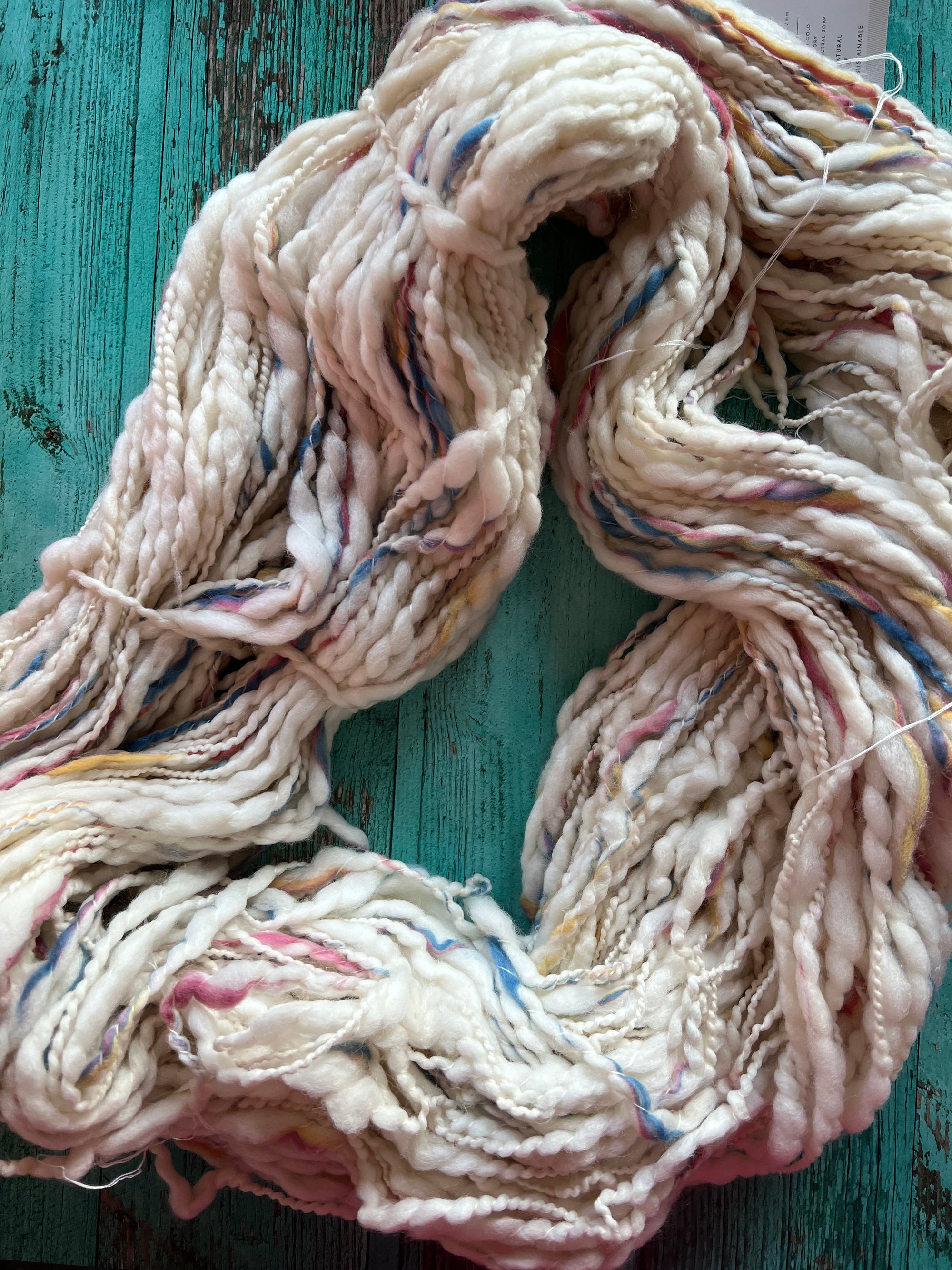 Kinua Yarns - The Flamé Handspun BIG - Organic Wool