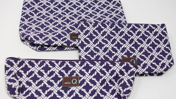 Della Q - Zip Pouches