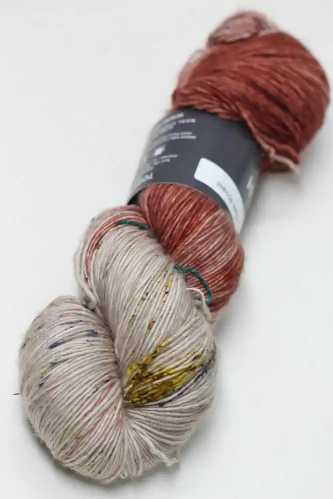 Tosh Merino Light - Multicolor and Speckled Yarns - Lamplight